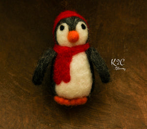 Felt Christmas Penguin - K2CBlooms