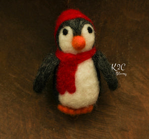 Felt Christmas Penguin - K2CBlooms