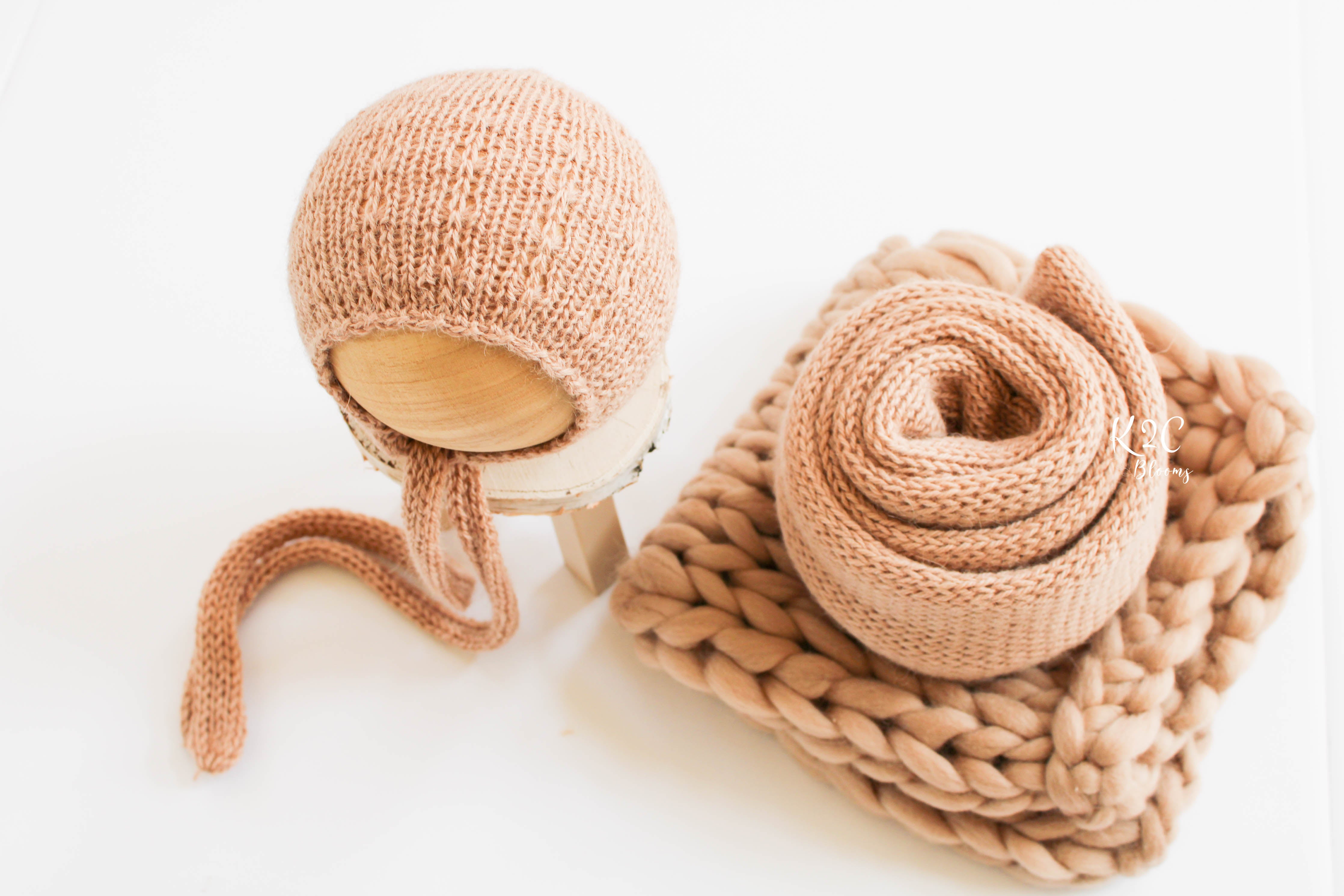 Tan Birch - Reversible bonnet set