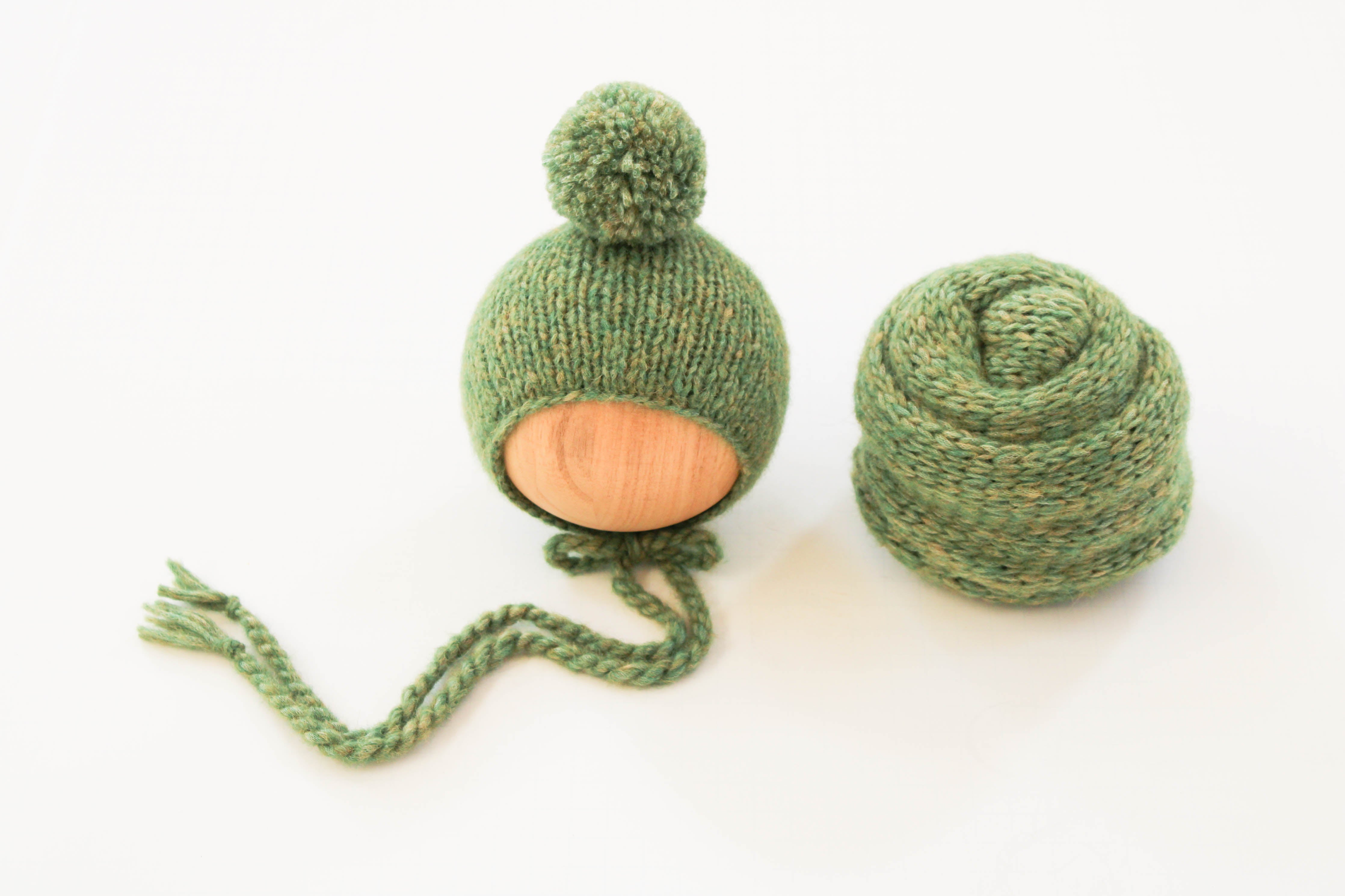 Pompom Bonnet Set - Green